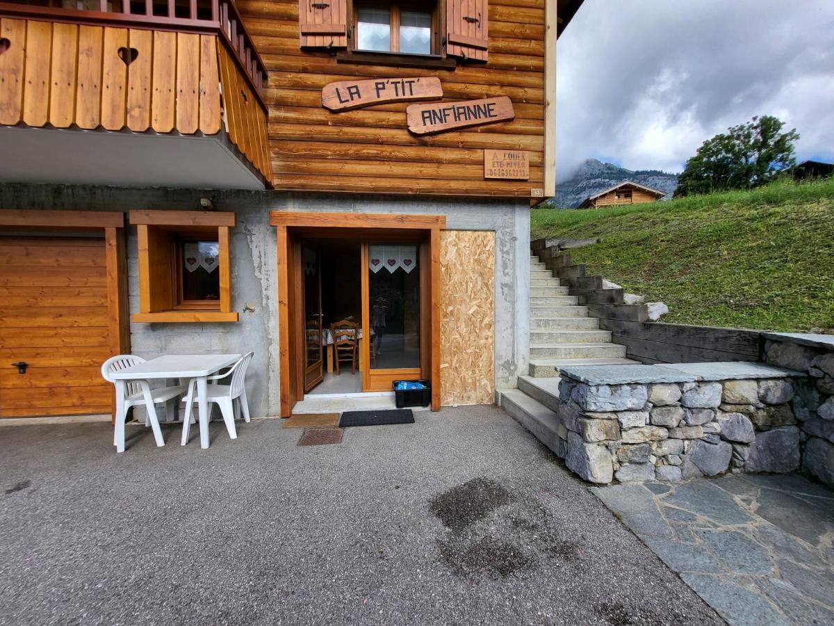 Appartement Cosy Face Aux Aravis ル・グラン・ボルナン エクステリア 写真