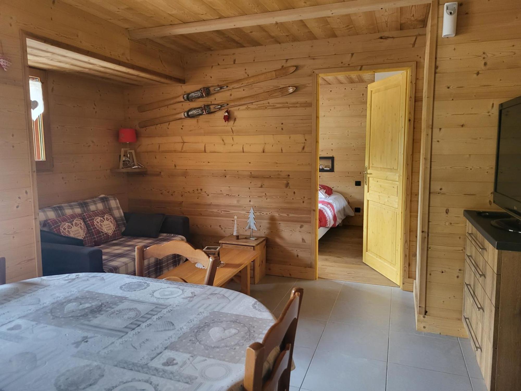 Appartement Cosy Face Aux Aravis ル・グラン・ボルナン エクステリア 写真